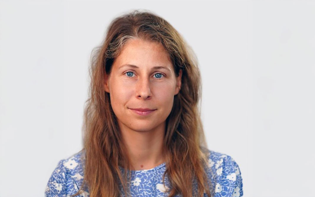 Dr. STOIA-ILINCA Dr. STOIA-ILINCA